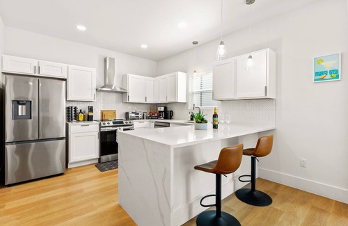 Denver Heights House | Charming 3-Bedroom, 2 King Beds, 10 Minutes to Downtown San Antonion