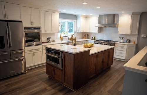 Rockford Villa | Charming 3-bedroom villa in beautiful Rockford with AC, WiFi