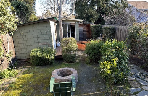 Piedmont Avenue House | Charming 3-bedroom villa house with ADU in Temescal Oakland with AC, WiFi