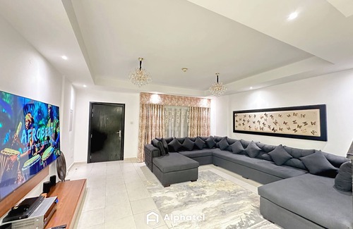 Jumeirah Village Circle Villa | Charming 3-Bedroom Villa in JVC Dubai - Ideal Home for Modern Living