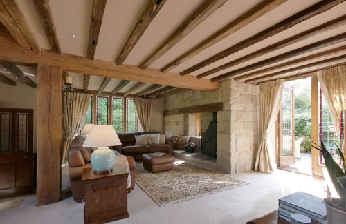 Tarporley Cabin | Charming 3-BR cottage in the English countryside