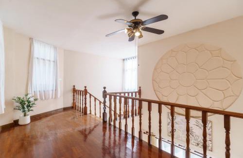 Khlong Toei House | Charming 3-Storey house near BTS Onnut Station