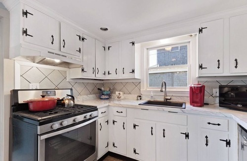 Scituate House | Charming 3 story house in Scituate surrounded by water