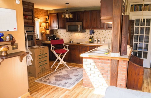 Shenandoah Junction House | Charming 3-bedroom house with hot tub near Shepherdstown & Harpers Ferry