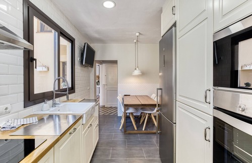 Palafrugell House | Charming 300m² holiday home in Palafrugell (Costa Brava) with private patio and parking