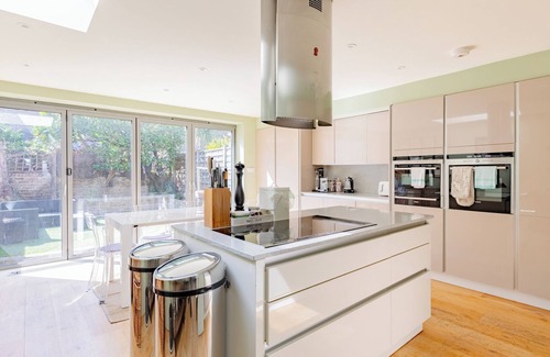 Balham House | Charming 3BD Victorian Home, near Clapham Common