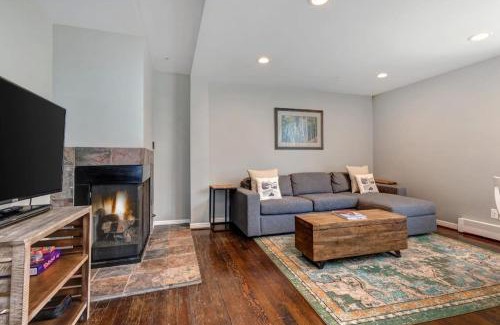 Downtown Park City House | Charming 3BDR Downtown Condo Steps to Town Lift