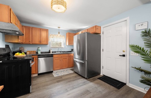 Pawcatuck Apartment | Charming 3BR Apt 1 Mile From Downtown Westerly. Short Drive to Mystic & Casinos.