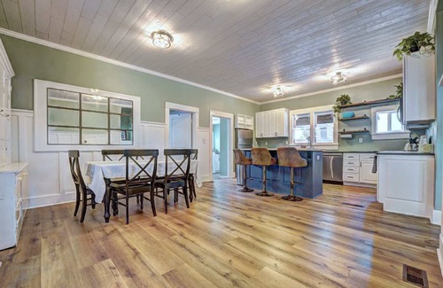 Fruita House | Charming 3BR Farmhouse, Near Trails & Town