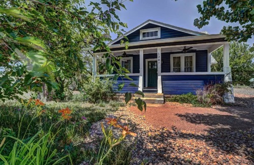 Fruita House | Charming 3BR Farmhouse, Near Trails & Town