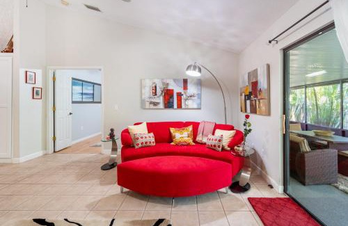 Melbourne Apartment | Charming 3BR Home Near FIT & Downtown Melbourne
