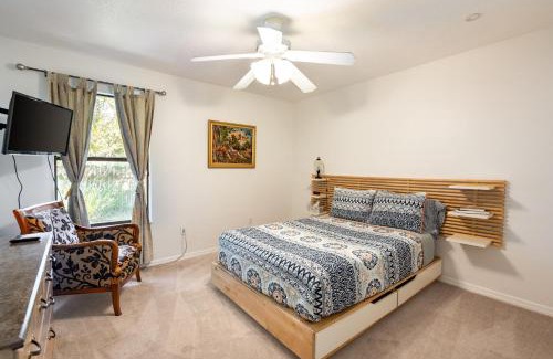 Melbourne Apartment | Charming 3BR Home Near FIT & Downtown Melbourne