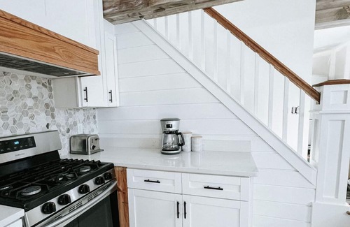 Ishpeming House | Charming 3BR Home. The Perfect Fall Escape Near Marquette, Waterfalls & Trails
