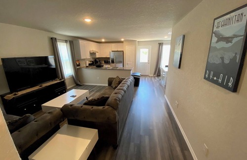 Converse House | Charming 3BR house w/WiFi in Converse, right next to San Antonio, New Braunfels