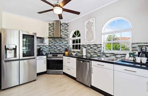 Boroncana House | Charming 3BR Oasis with Private Pool