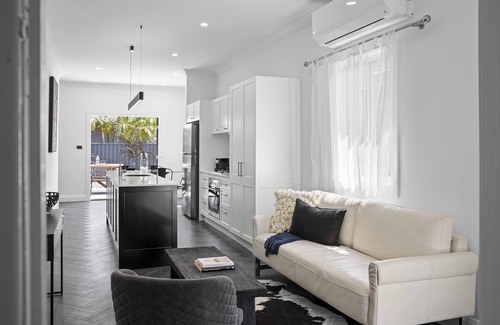 Mayfield West House | Charming 3BR renovated house