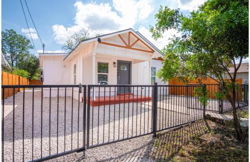 Eastside Promise Neighborhood House | Charming 3BR1BA Close to Vibrant Downtown