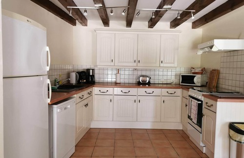 Segonzac House | Charming 4-bed cottage in Cognac vineyards, with large pool and fun games room