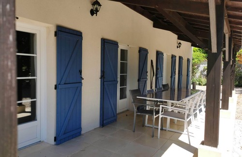 Segonzac House | Charming 4-bed cottage in Cognac vineyards, with large pool and fun games room