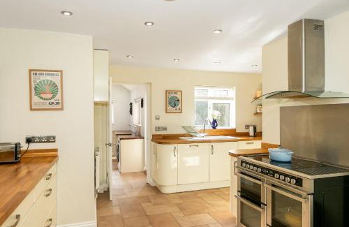 Cuddesdon Apartment | Charming 4 Bedroom Home Near Oxford!