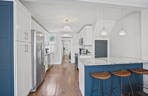 Downtown House | Charming 4-bedroom 1870 row house in Downtown Frederick Near Carroll Creek