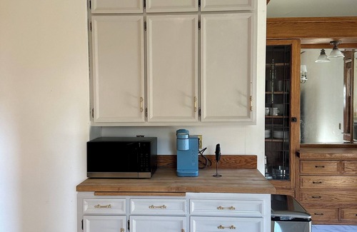 Viroqua House | Charming 4-bedroom 2.5 bathroom Queen Anne home in heart of Viroqua.
