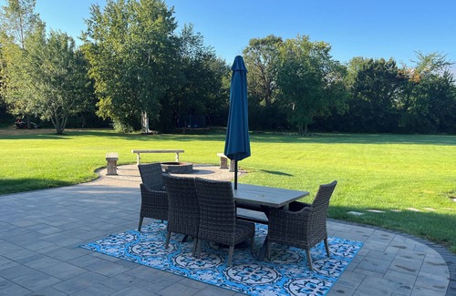 Forest Junction House | Charming 4-bedroom - 20min from Lambeau!