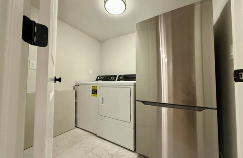 Orem House | Charming 4-bedroom 4-bathroom! New! Location!