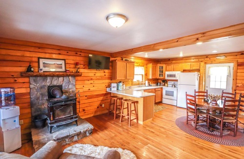 Swanton Cabin | Charming 4-bedroom cabin