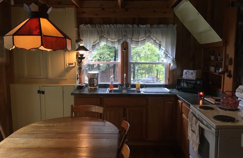 Star Lake House | Charming 4-bedroom cottage in Star Lake with WiFi