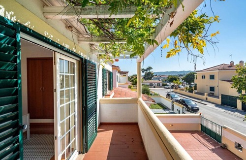 Sao Simao House | Charming 4 Bedroom House & Pool