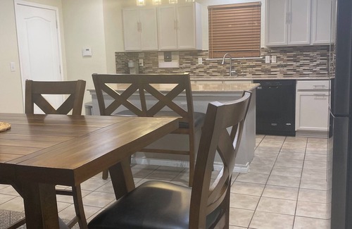 Cedar Hill House | Charming 4-bedroom house with AC and WiFi in amazing Cedar Hill