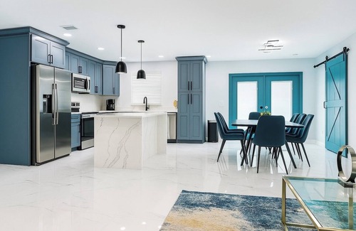 Riverview House | Charming 4-bedroom house with AC and WiFi in pleasant Riverview