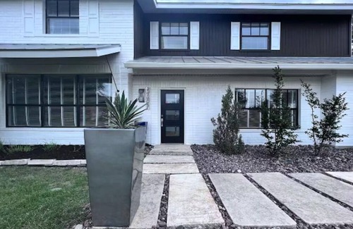Austin House | Charming 4-bedroom house with scenic views in enchanting Spicewood!