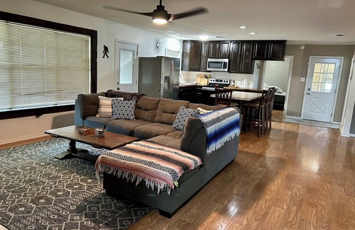 Texarkana House | Charming 4-bedroom house with AC and WiFi in peaceful Texarkana