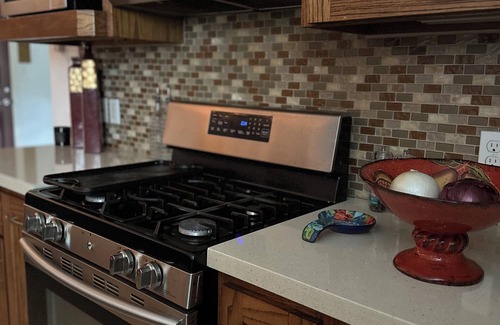 Mission House | Charming 4-bedroom house in delightful Mission, TX. Your next private getaway!