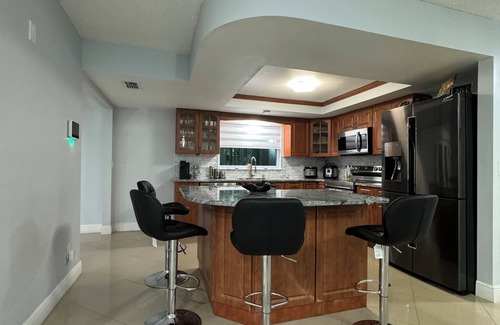 Seffner Community Alliance House | Charming 4-bedroom house with WiFi and AC in Seffner
