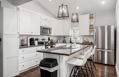 West Columbus House | Charming 4 BR Home in Franklinton