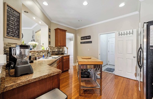 Lawrenceville House | Charming 4BR Getaway in Lawrenceville’s Manchester