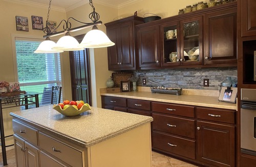 Pontotoc House | Charming 4BR Home With Outdoor Living Area That Is Close To It All✨ HOT TUB✨