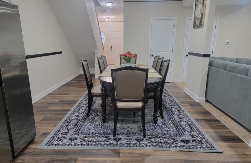 Columbus House | Charming 4BR New Home Columbus With Garage Parking