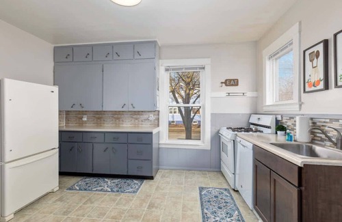 John Ball Park House | Charming 4BR Westside Home in DT Grand Rapids
