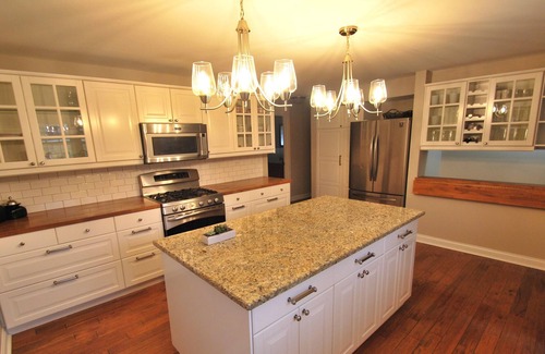 Willowbrook House | Charming 5 Bed Burr Ridge House