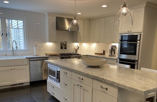New Canaan House | Charming 5 Bedroom Home