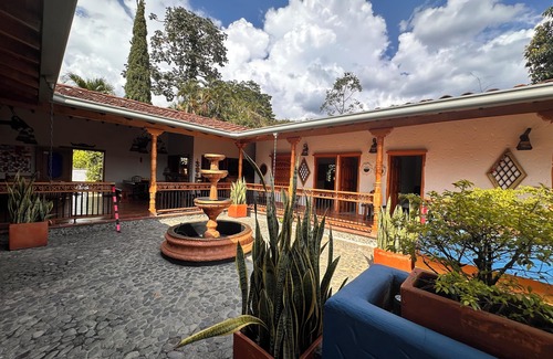 San Jeronimo Cabin | Charming 6-bedroom cabin with AC and WiFi in San Jerónimo