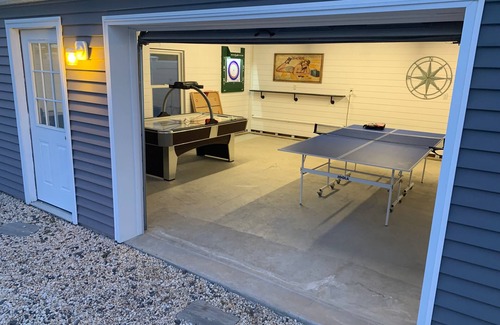 Point Pleasant Beach House | Charming and clean beach house, 1.5 blocks from the sand! 🤩 Spacious game room