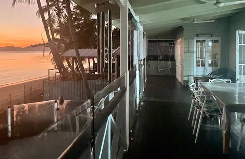 Machans Beach House | CHARMING ABSOLUTE BEACHFRONT QUEENSLANDER HOME