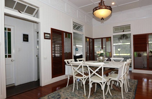 Machans Beach House | CHARMING ABSOLUTE BEACHFRONT QUEENSLANDER HOME