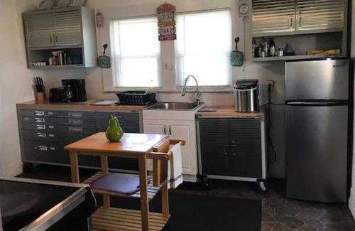 Worth County House | CHARMING, AFFORDABLE 3-BEDROOM COTTAGE, DOERUN, GA NEAR VENUES MOULTRIE, TIFTON