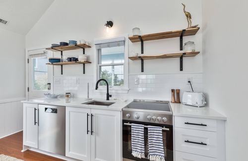 Salvo House | Charming, Affordable, Pet Friendly, Semi-Oceanfront Cottage!